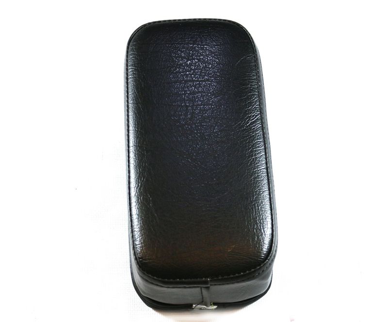 Left leg pad